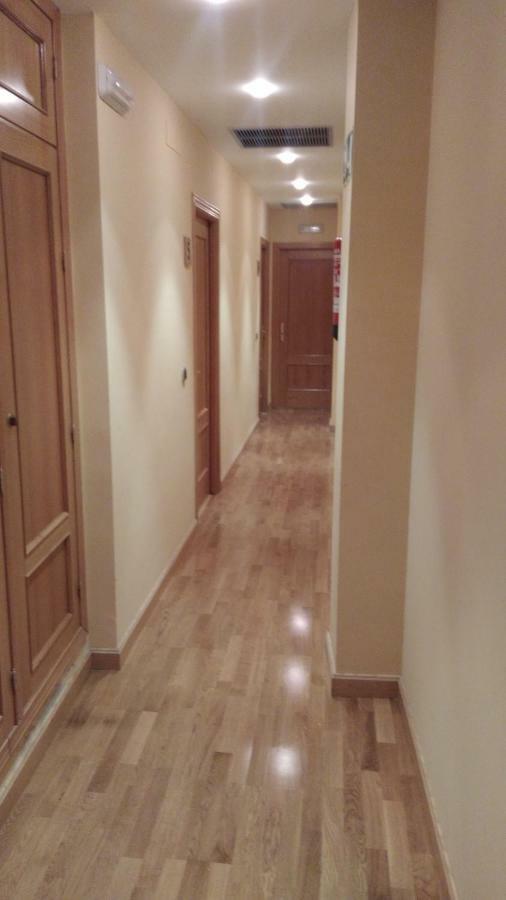 Hostal Puerta Del Valle Ла-Систернига Экстерьер фото